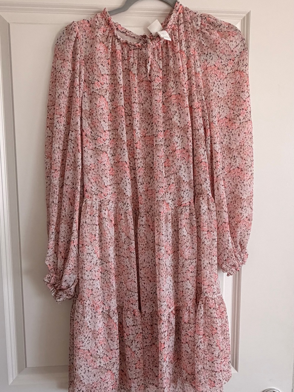 H&M Pink and Coral Floral Tiered Dress
